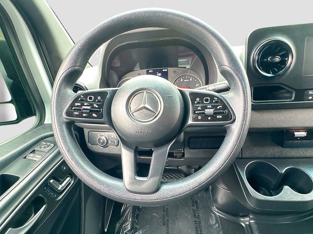 Used 2023 Mercedes-Benz Sprinter 2500 image 18