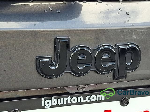 Used 2019 Jeep Renegade Altitude w/ UConnect 8.4 Nav Group AWD/4WD image 29