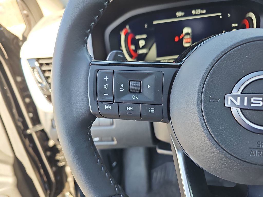 Used 2024 Nissan Rogue SL image 15