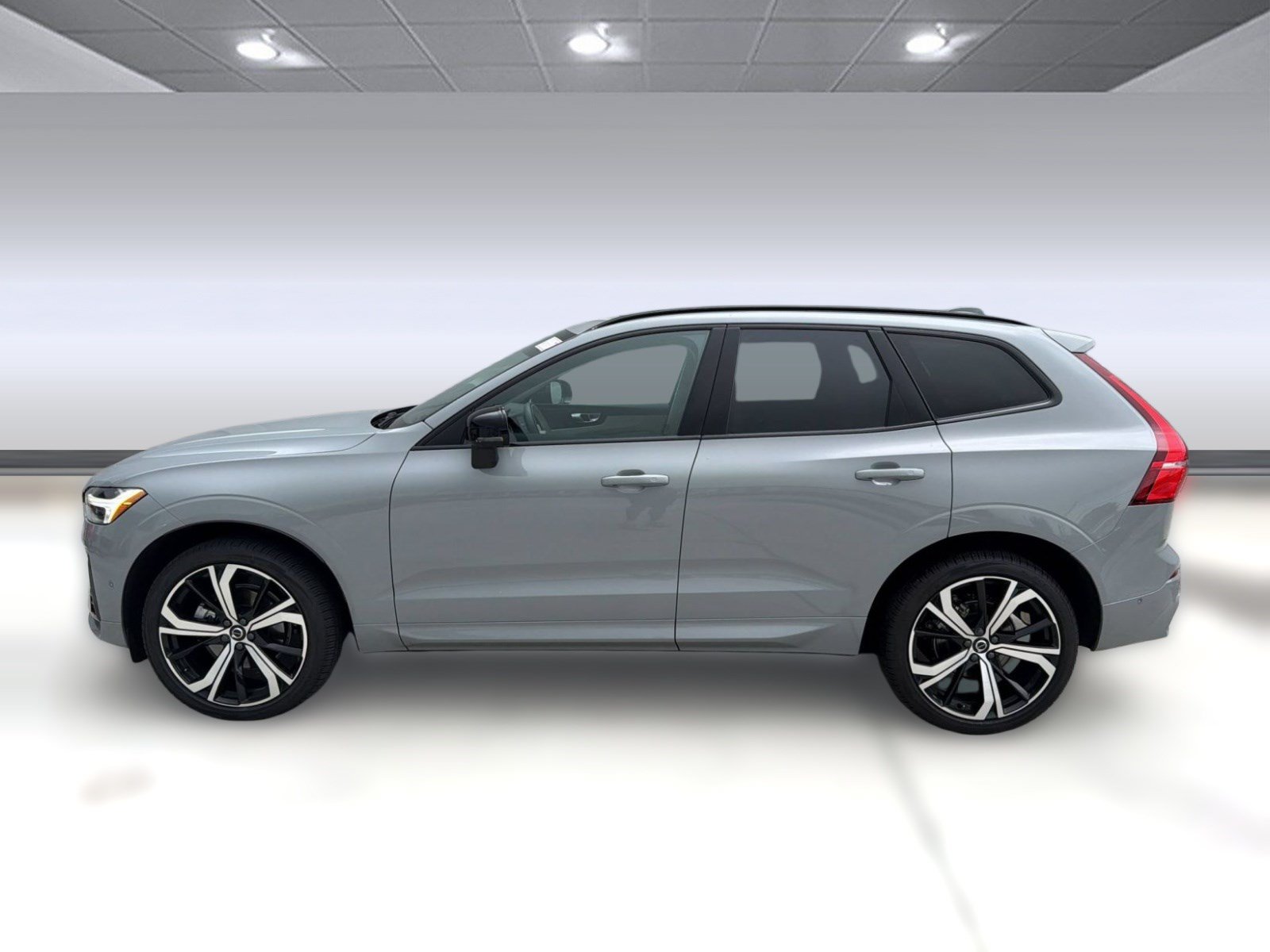 Used 2025 Volvo XC60 B5 Ultra w/ Protection Package Premier AWD/4WD video 2