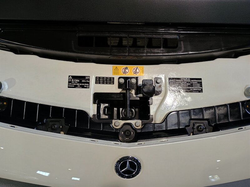 Used 2018 Mercedes-Benz AMG GT Roadster image 41