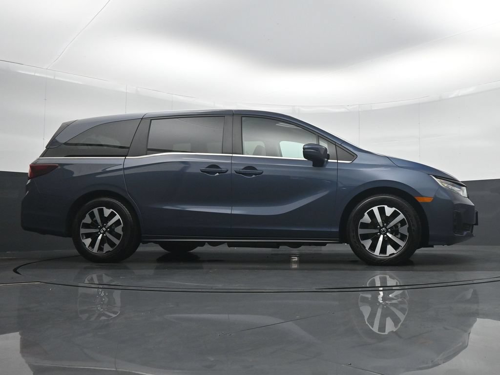 Used 2025 Honda Odyssey EX-L image 32