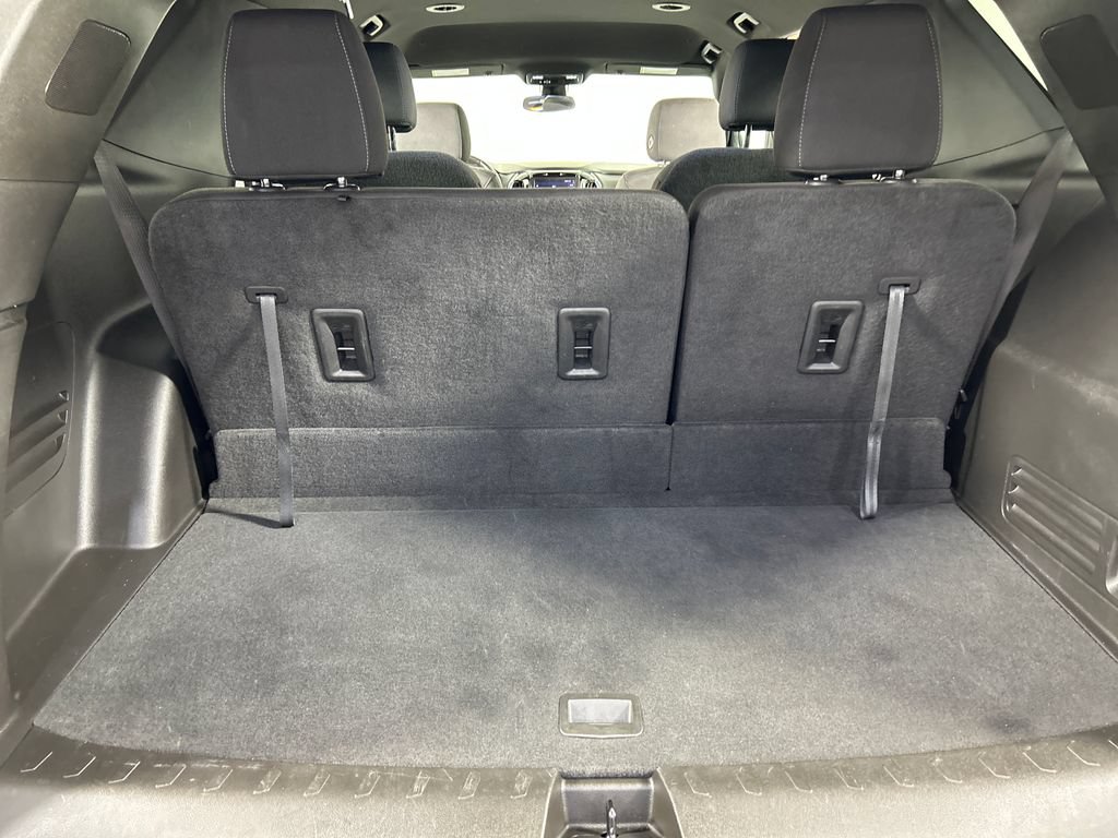 Used 2022 Chevrolet Traverse LT FWD image 21