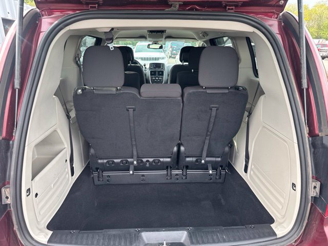 Used 2019 Dodge Grand Caravan SE w/ UConnect Hands-Free Group FWD image 9