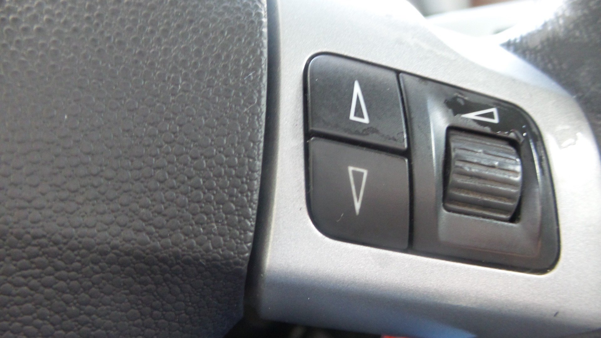 Used 2008 Saturn Astra XR FWD image 40