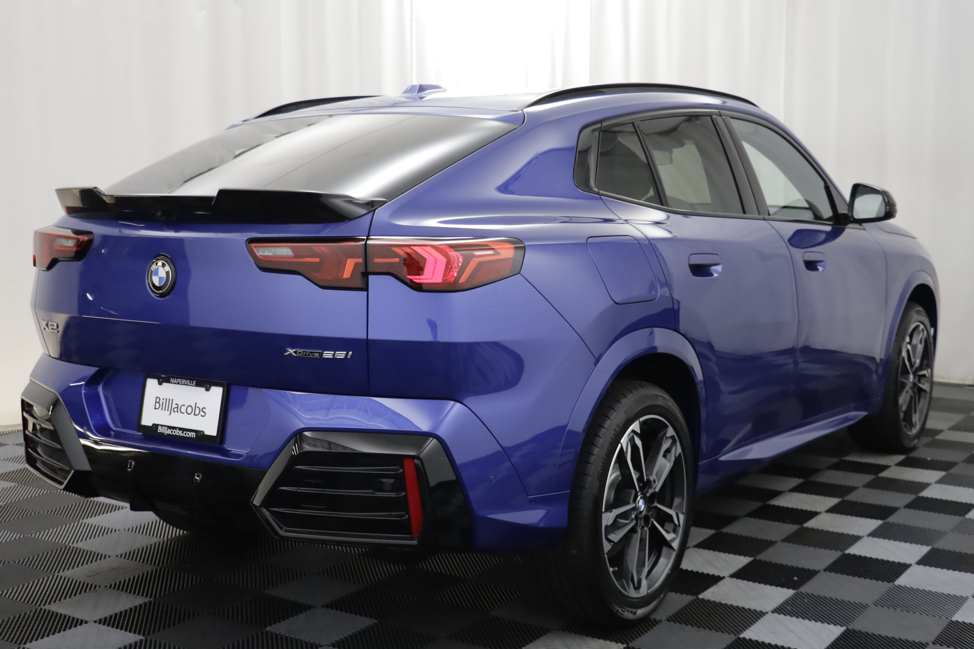 New 2027 BMW X2 xDrive28i w/ Technology Package AWD/4WD image 17
