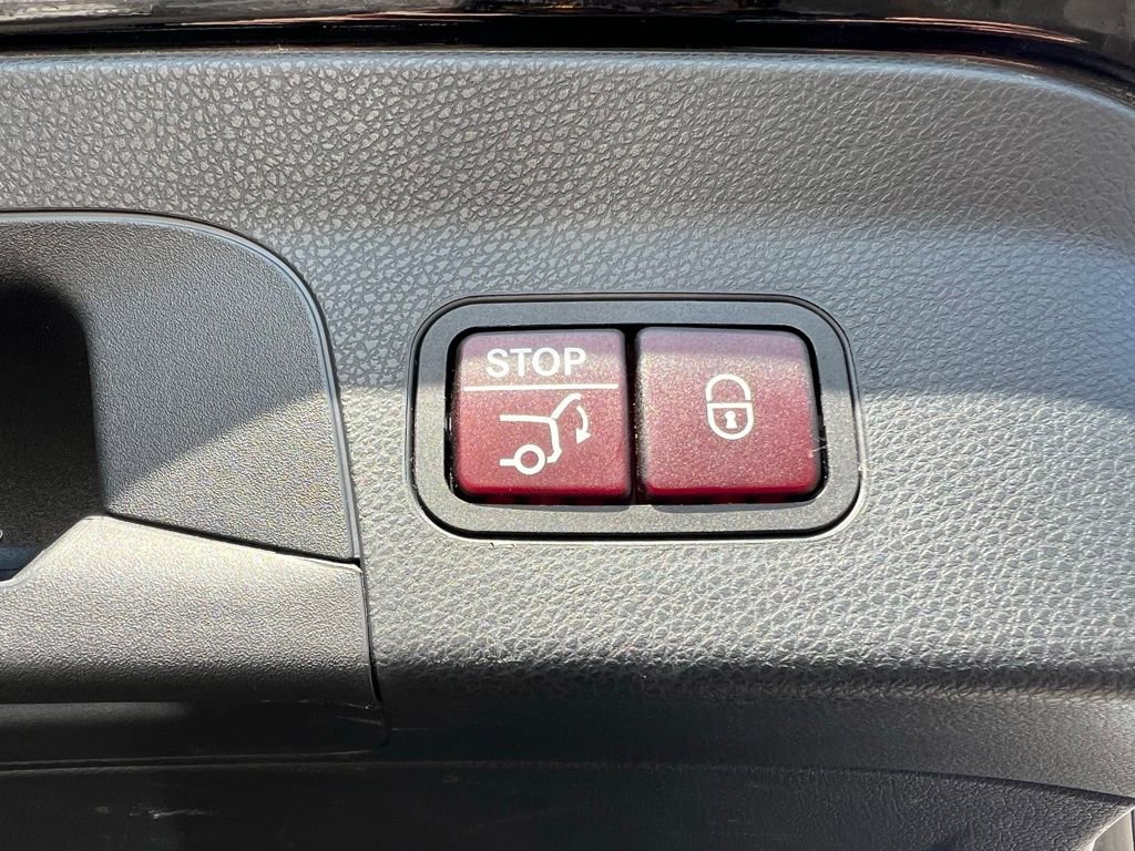 Used 2019 Mercedes-Benz GLC 63 AMG 4MATIC Coupe image 31