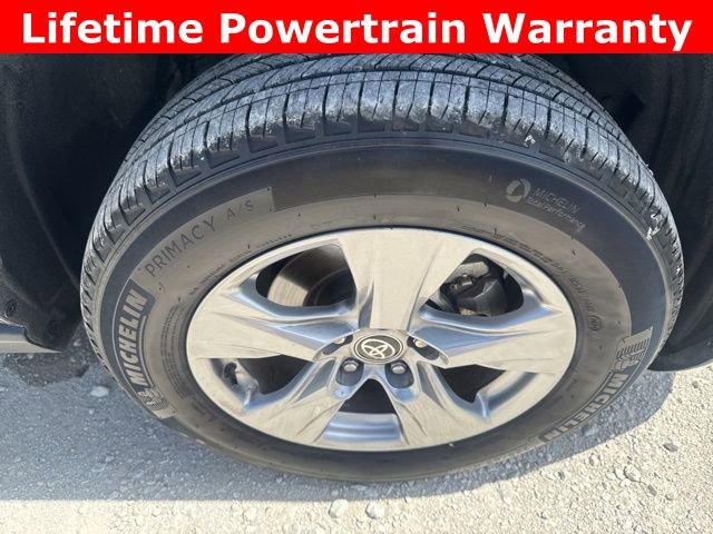 Used 2024 Toyota RAV4 XLE FWD image 24