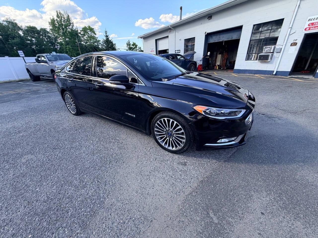 Used 2018 Ford Fusion Titanium FWD image 20