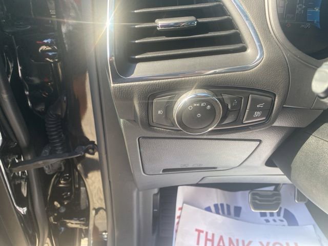 Used 2022 Ford Edge ST image 19