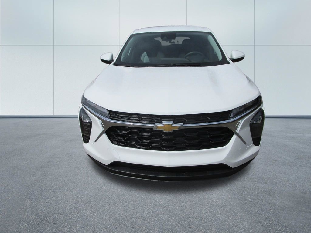 New 2026 Chevrolet Trax LS image 4