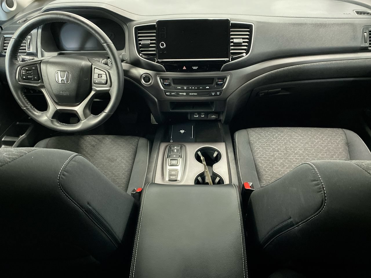 Used 2025 Honda Ridgeline Sport image 31