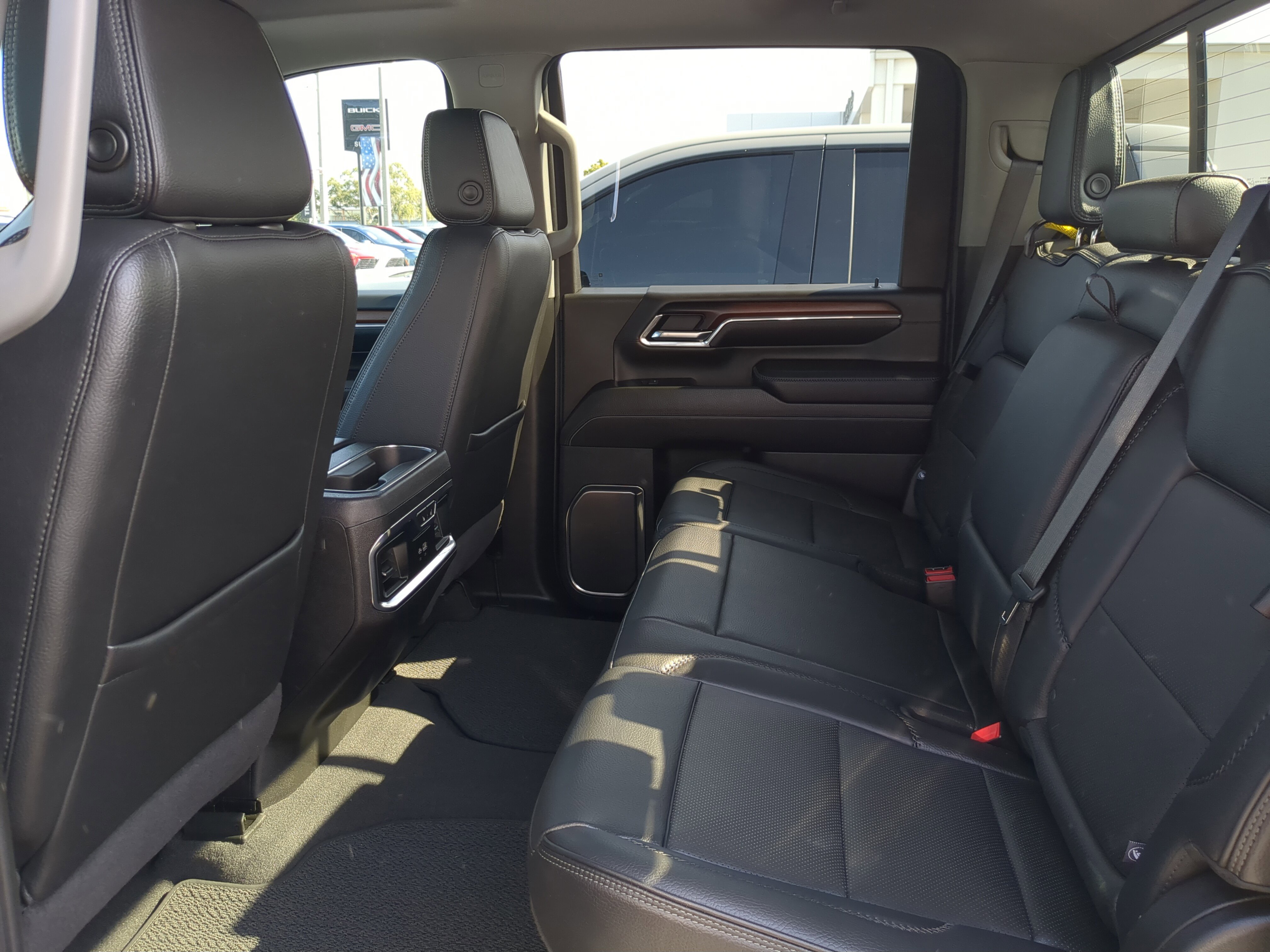 Certified 2024 GMC Sierra 2500 Denali w/ Denali Reserve Package image 16