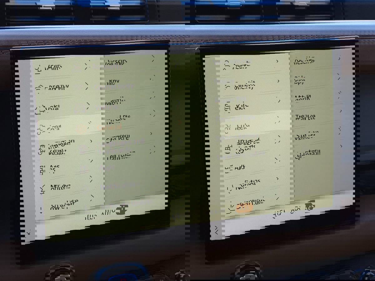 Used 2023 Land Rover Defender 130 S image 63