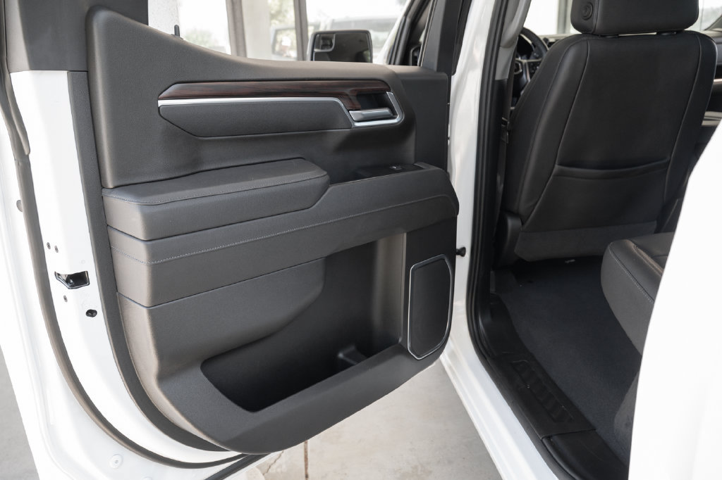 Used 2026 GMC Sierra 1500 SLT RWD image 39