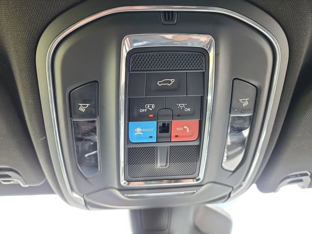 Used 2023 Jeep Wagoneer L Series II image 51