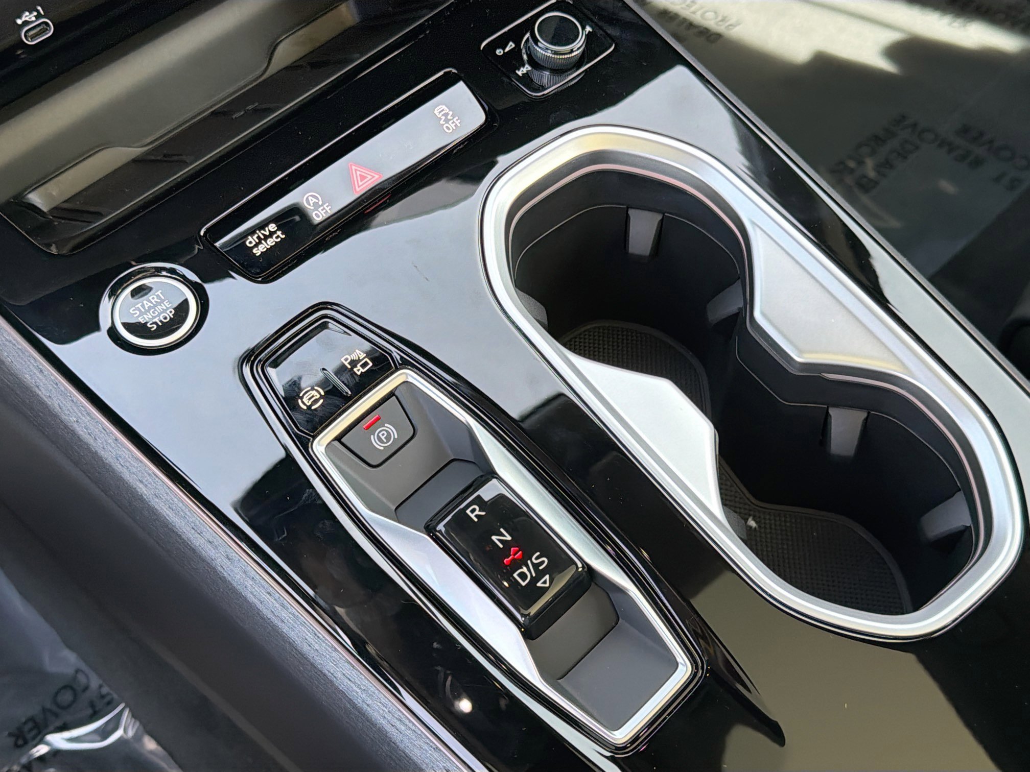 New 2026 Audi A6 Premium Plus AWD/4WD image 28