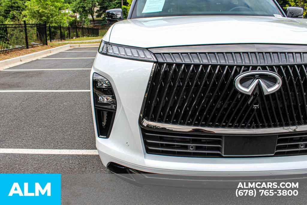 Used 2025 INFINITI QX80 Autograph w/ Premium Cargo Package AWD/4WD image 12