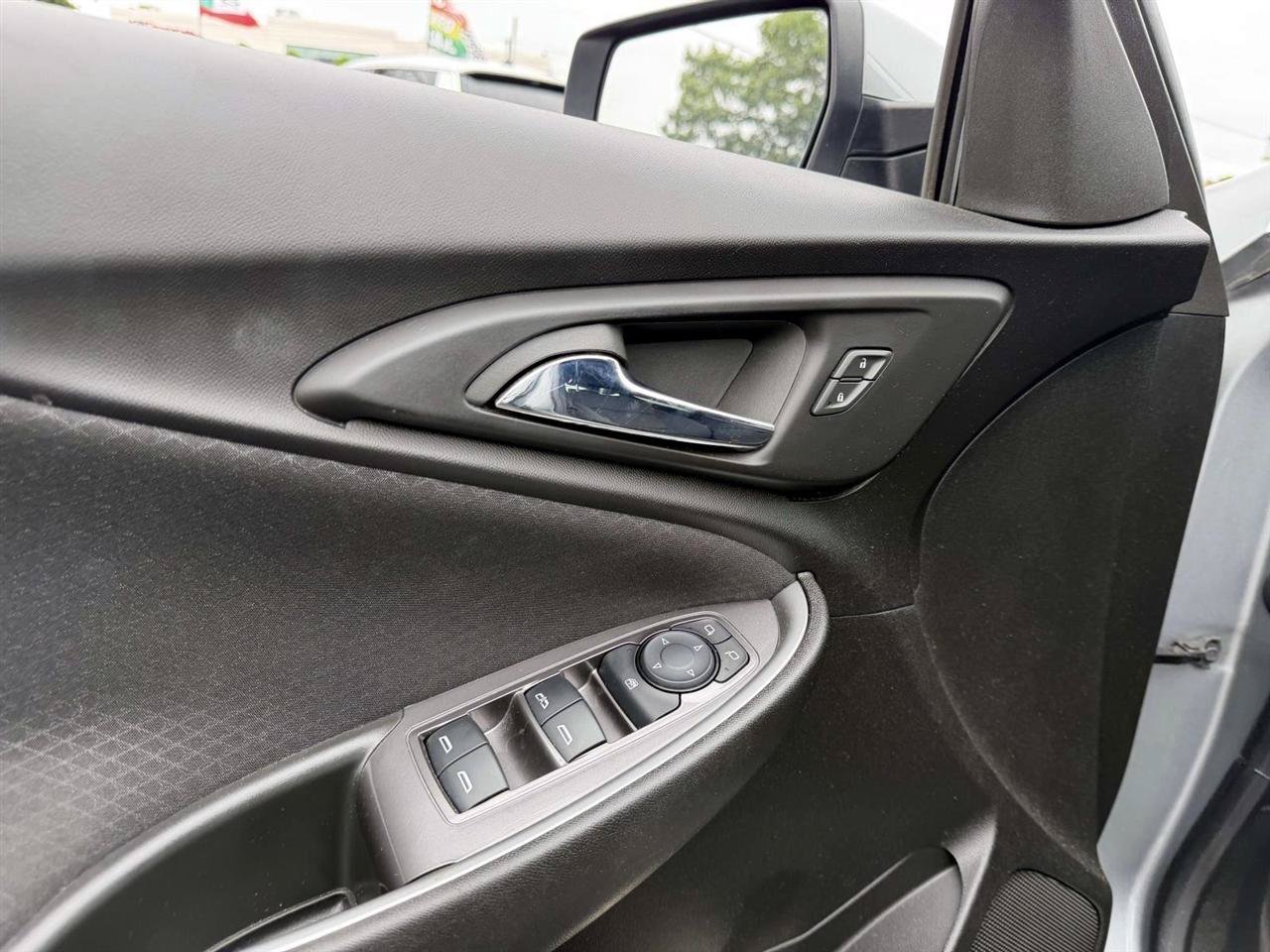 Used 2023 Chevrolet Malibu LT FWD image 19