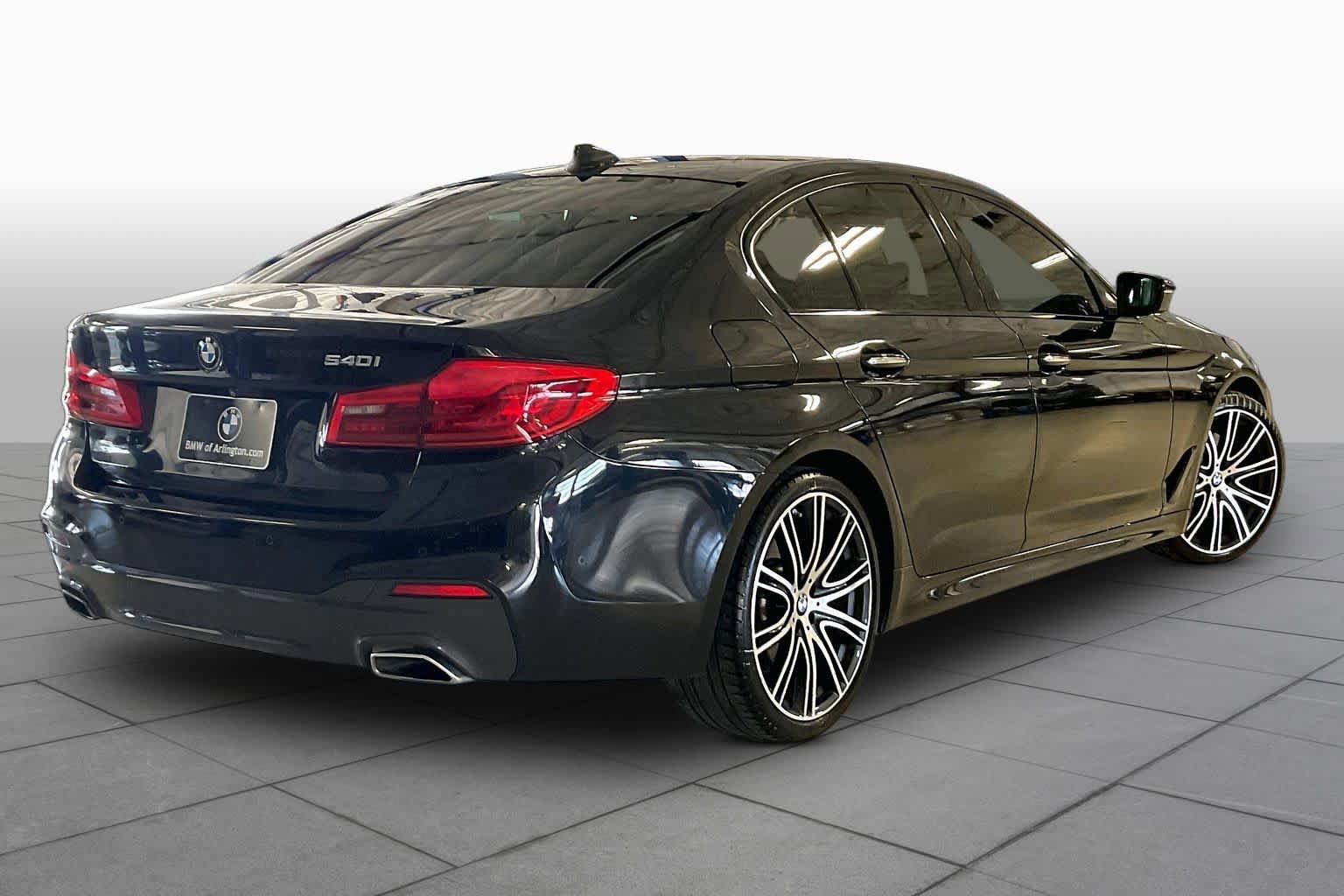 Used 2018 BMW 540i RWD image 11