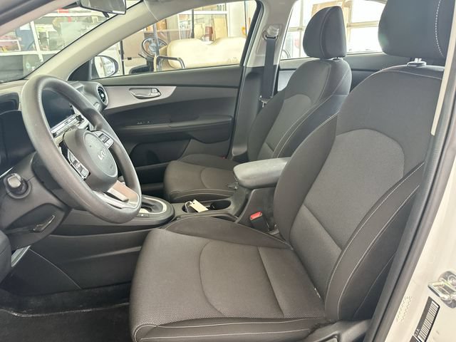 Certified 2023 Kia Forte LXS w/ LXS Technology Package FWD image 15