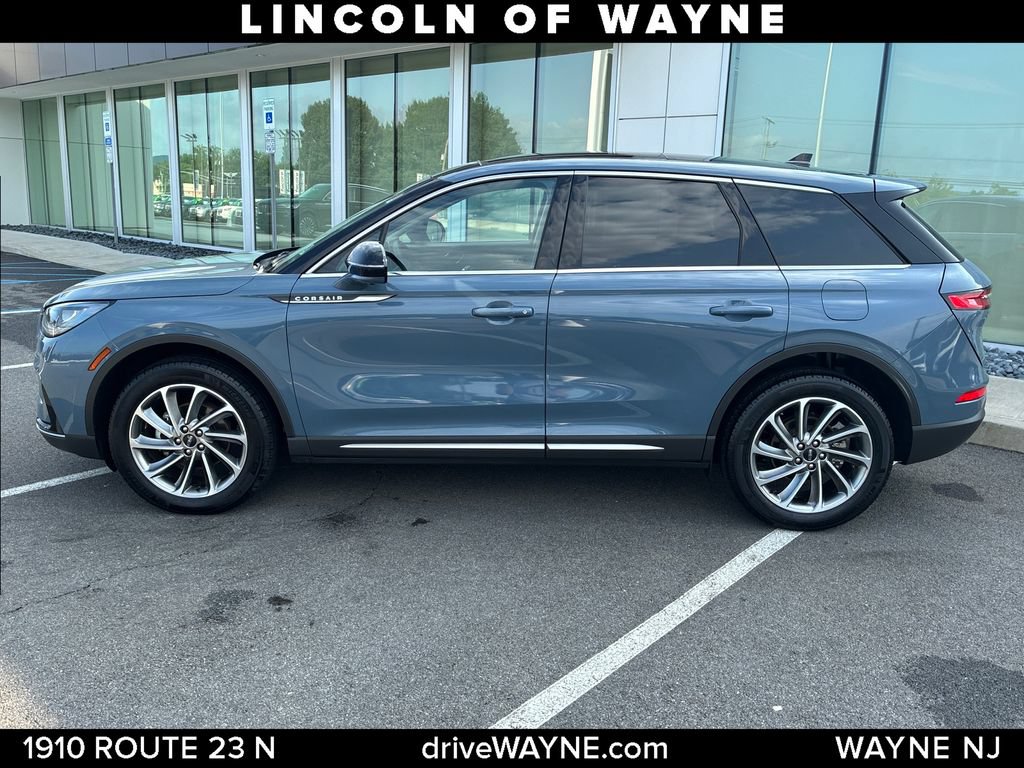 Certified 2024 Lincoln Corsair AWD w/ Equipment Group 101A image 2