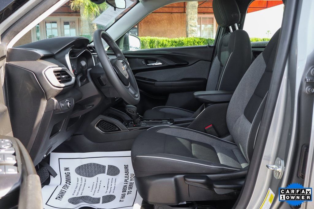 Used 2023 Chevrolet TrailBlazer LS AWD/4WD image 17