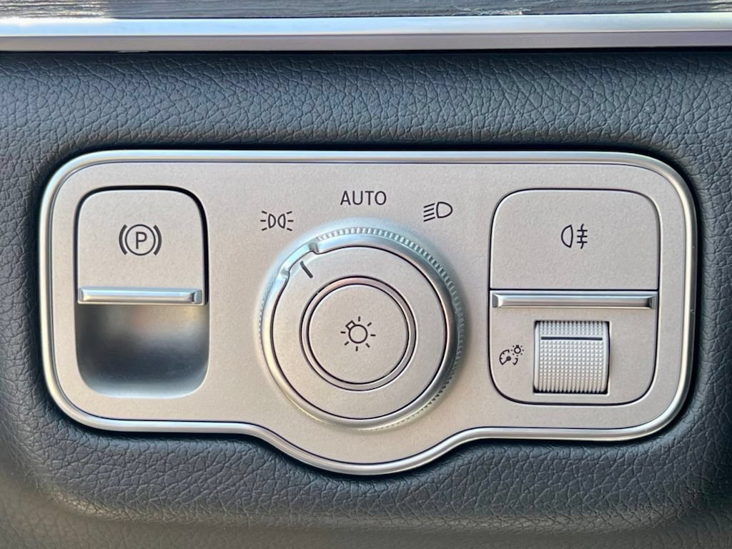 Certified 2026 Mercedes-Benz GLS 450 4MATIC image 36