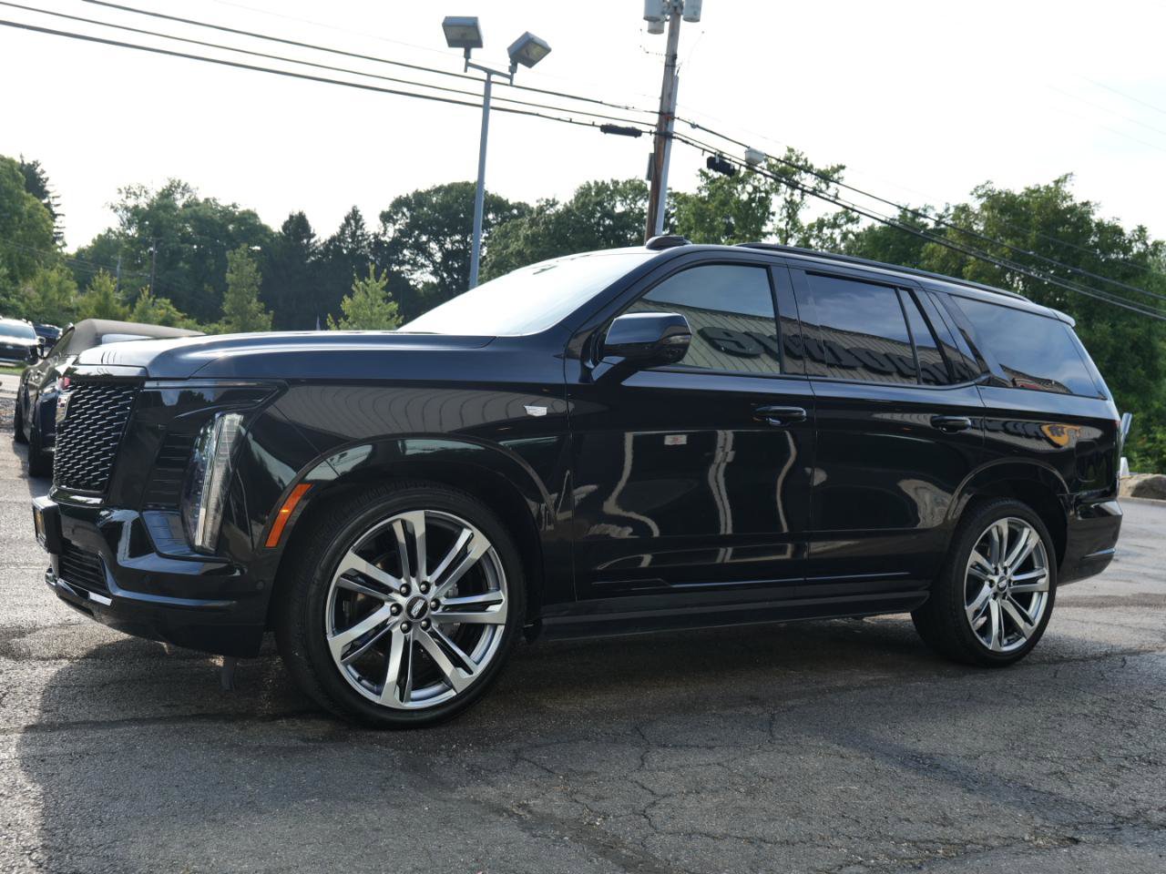 Used 2025 Cadillac Escalade Sport w/ Touring Package AWD/4WD image 8