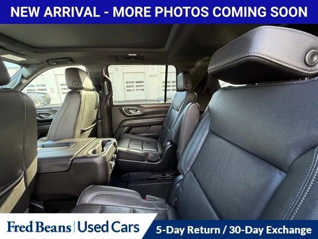 Used 2022 Chevrolet Suburban LT w/ LT Signature Package image 11
