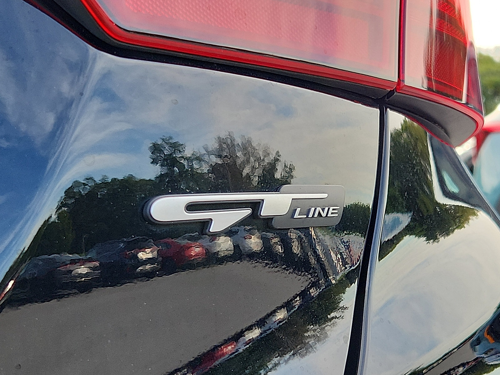 Certified 2023 Kia Forte GT-Line w/ GT-Line Technology Package FWD image 32