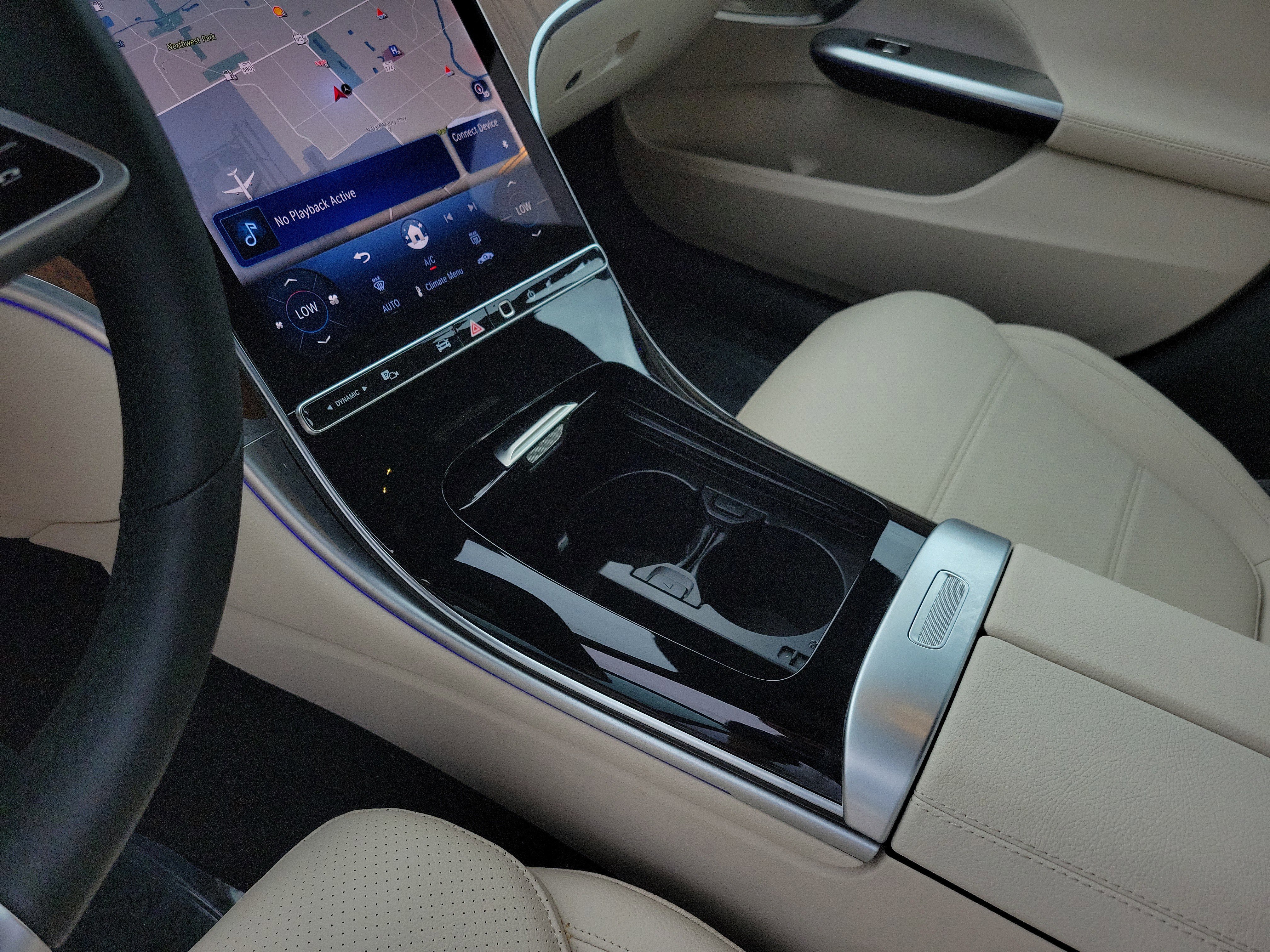 Certified 2025 Mercedes-Benz C 300 Sedan image 17