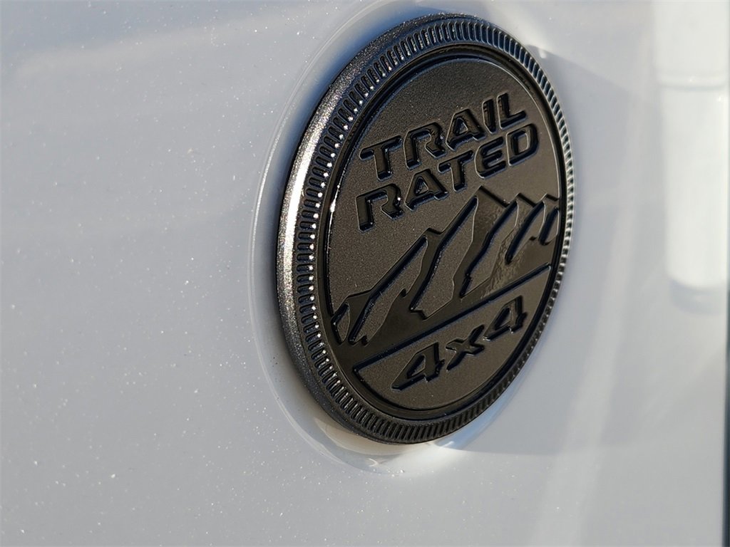 Used 2024 Jeep Gladiator Sport image 13