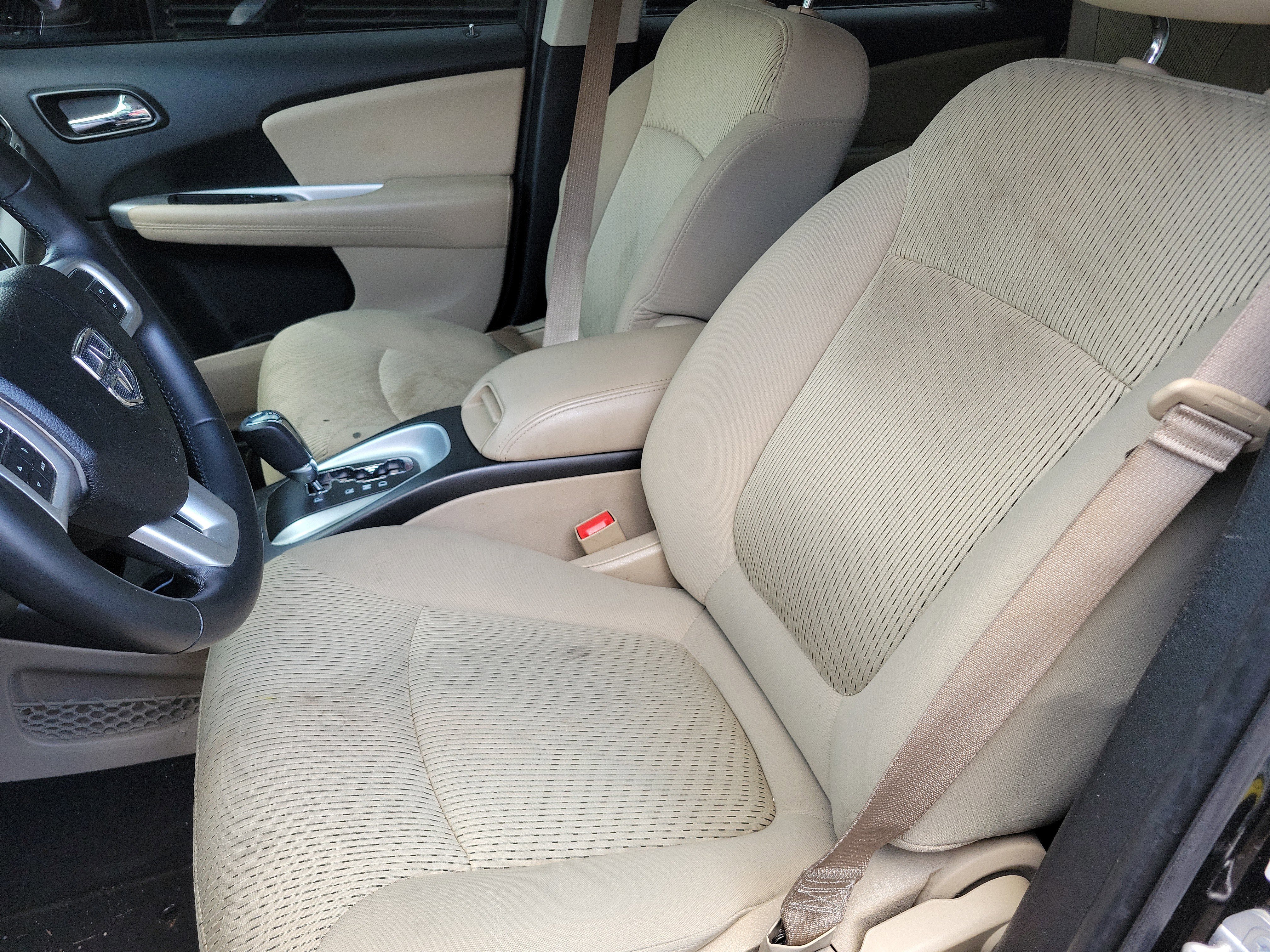 Used 2017 Dodge Journey SE w/ Comfort/Convenience Group AWD/4WD image 4