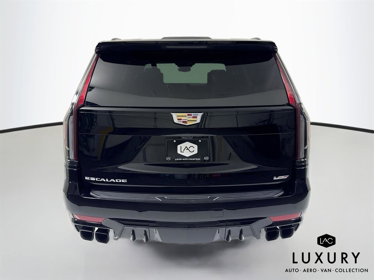Used 2023 Cadillac Escalade V w/ LPO, Floor Liner Package image 7