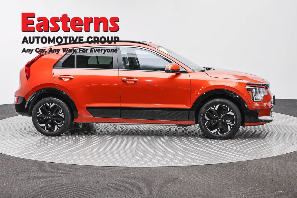 Used 2023 Kia Niro Wind w/ Wind Preserve Package FWD image 6