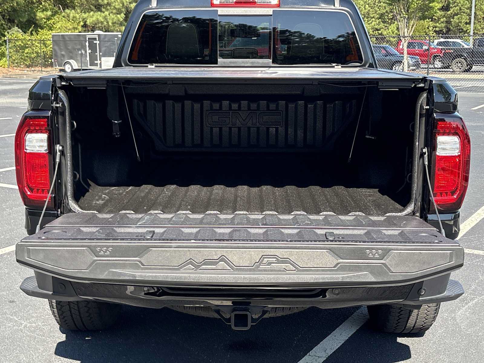 Used 2025 GMC Canyon Denali AWD/4WD image 20