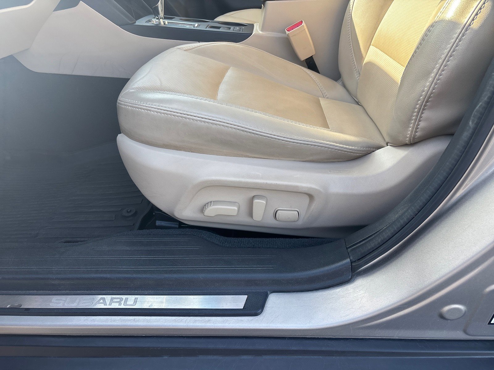 Used 2019 Subaru Outback 2.5i Limited w/ Popular Package #2 image 13