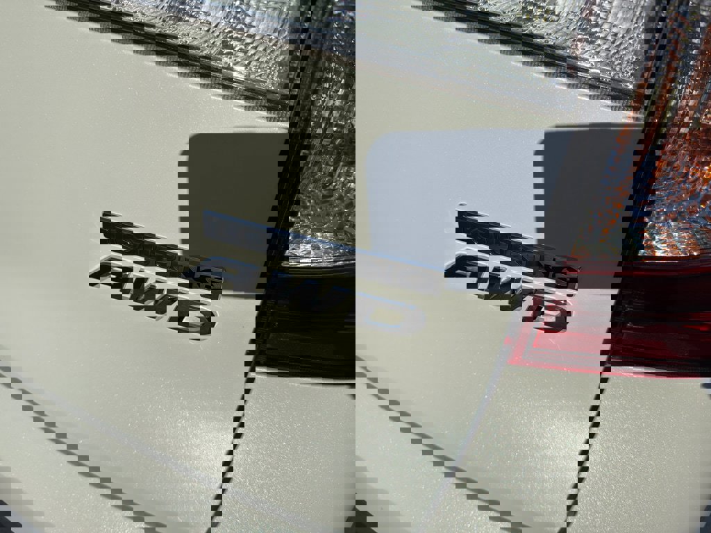 Used 2020 Honda Pilot Touring image 5