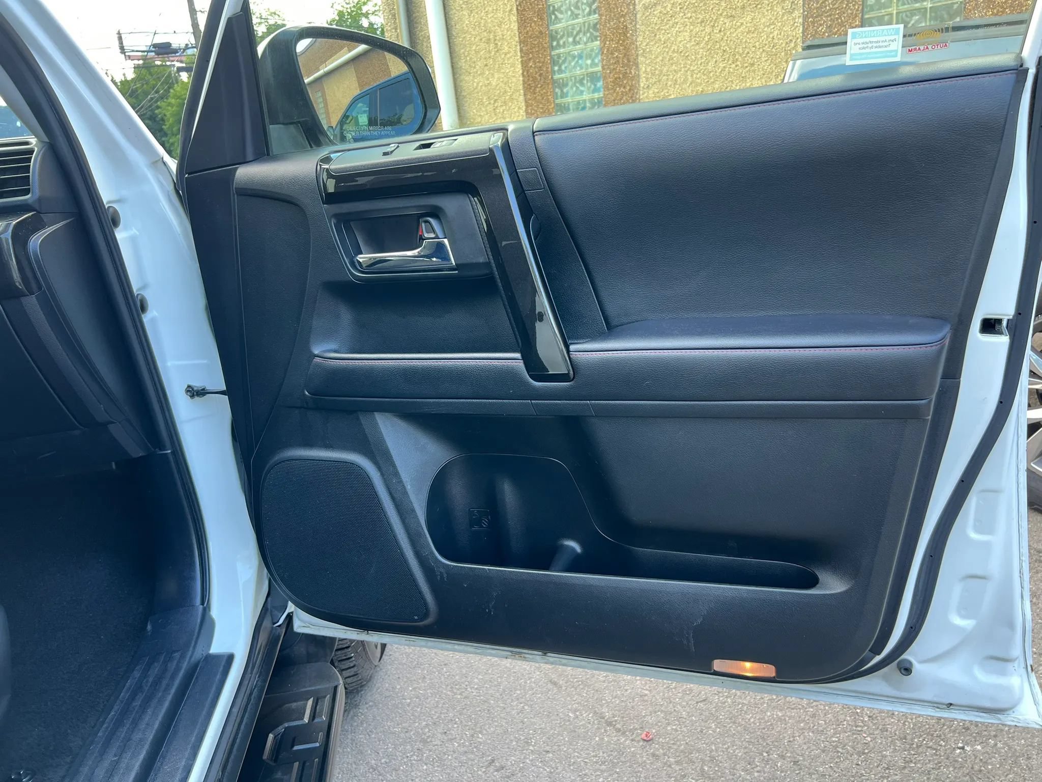 Used 2020 Toyota 4Runner TRD Off-Road AWD/4WD image 31