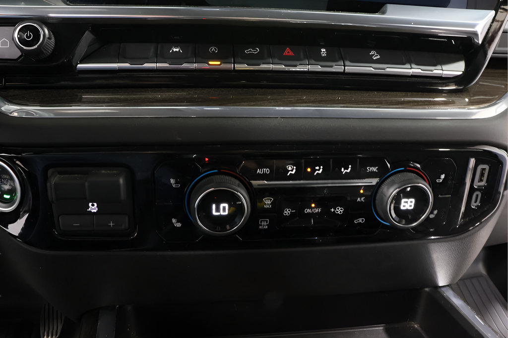 Used 2024 Chevrolet Silverado 1500 RST AWD/4WD image 10
