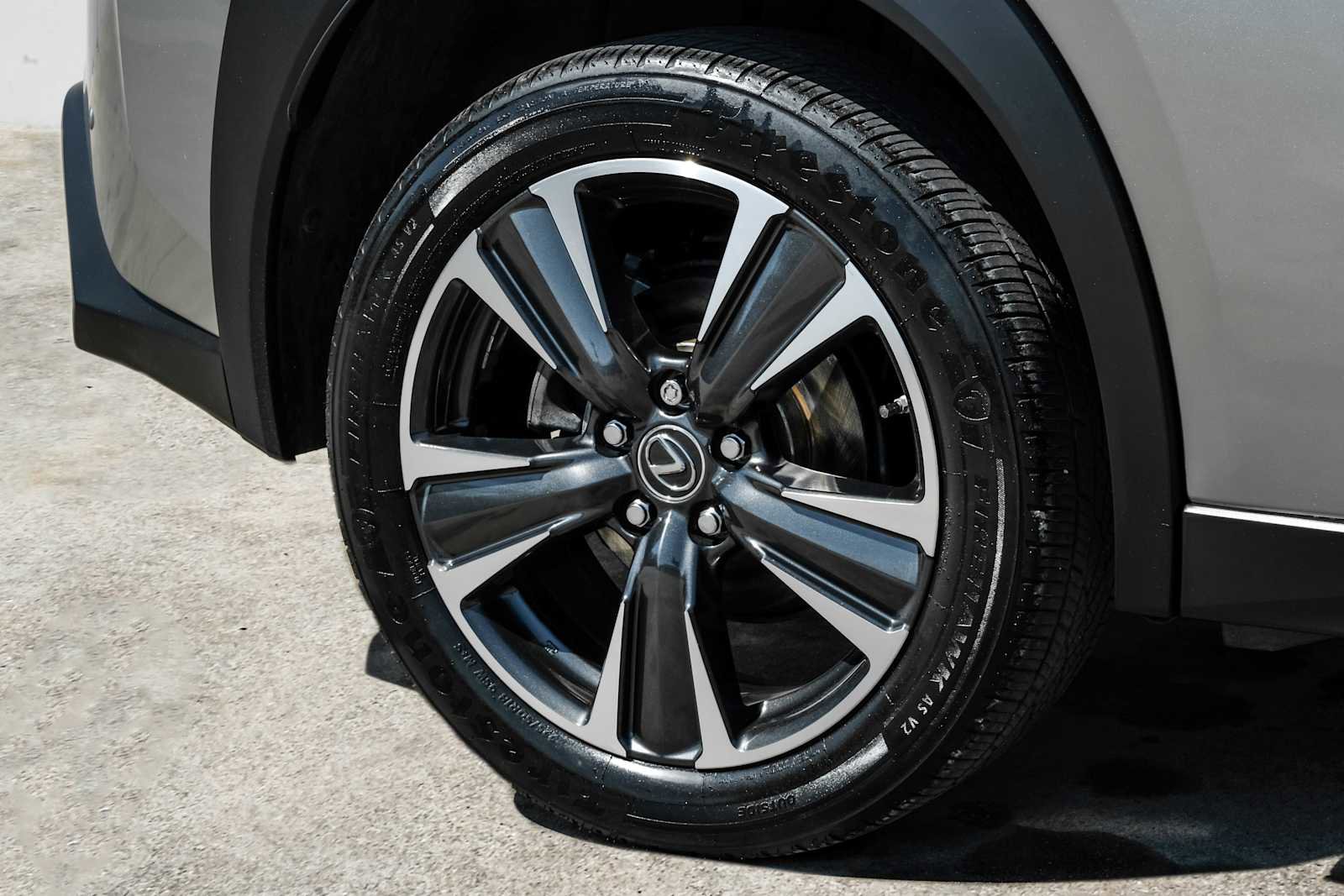 Used 2019 Lexus UX 200 image 55