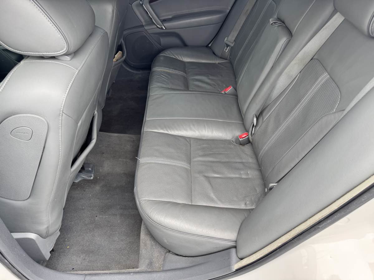 Used 2010 Lincoln MKZ FWD image 29