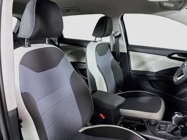 Certified 2025 Volkswagen Taos S AWD/4WD image 29