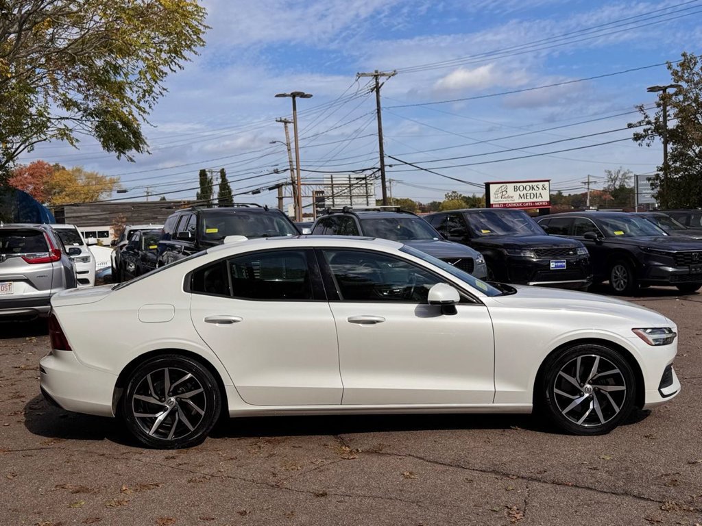 Used 2019 Volvo S60 T6 Momentum w/ Premium Package AWD/4WD image 6