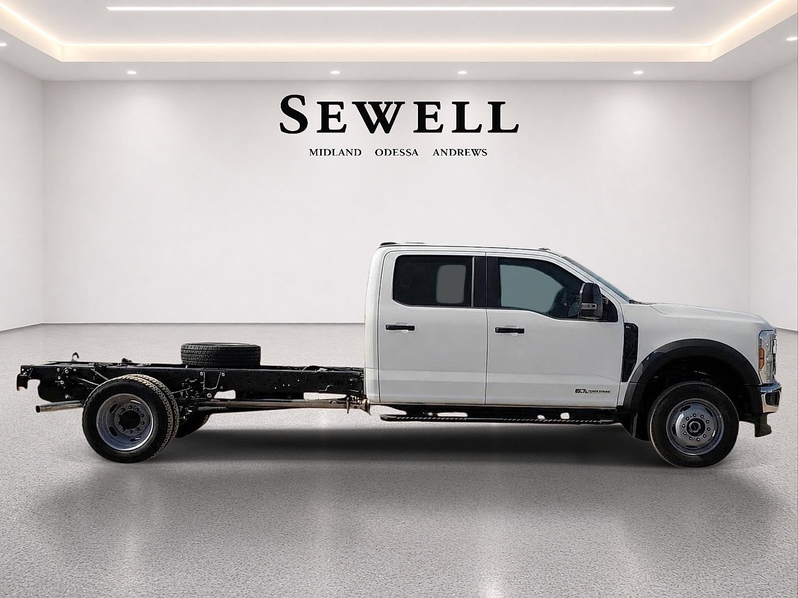 New 2027 Ford F550 4x4 Crew Cab image 5