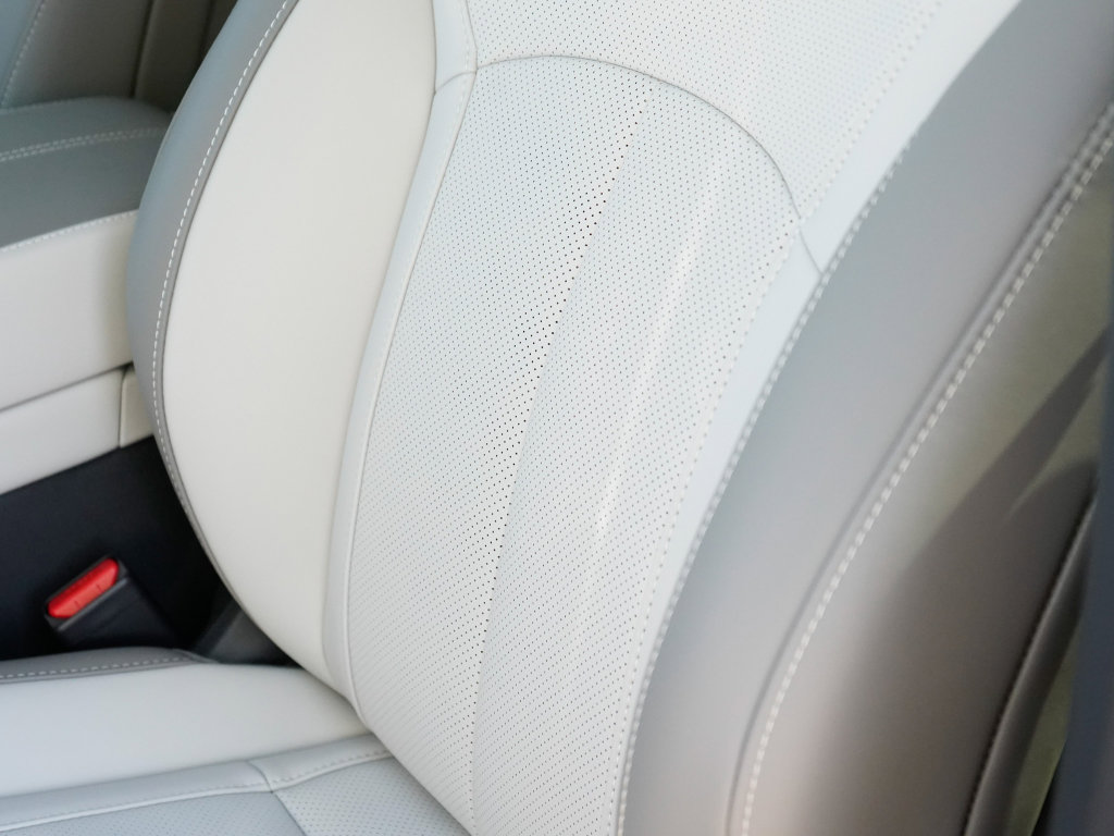 New 2026 INFINITI QX60 Luxe w/ Cargo Package image 23