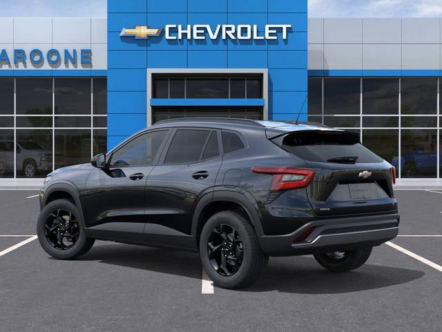 New 2026 Chevrolet Trax LT w/ Midnight Edition image 3