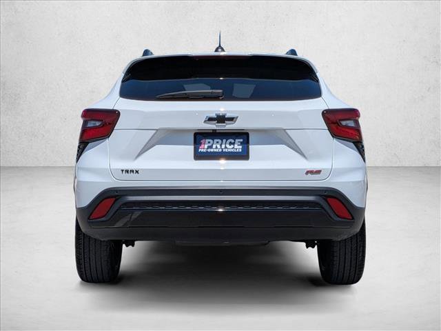 Used 2025 Chevrolet Trax RS w/ Driver Confidence Package image 6