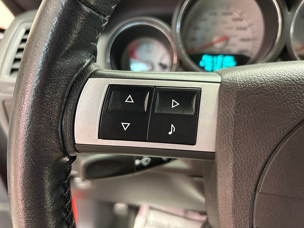 Used 2009 Dodge Challenger SRT8 RWD image 12